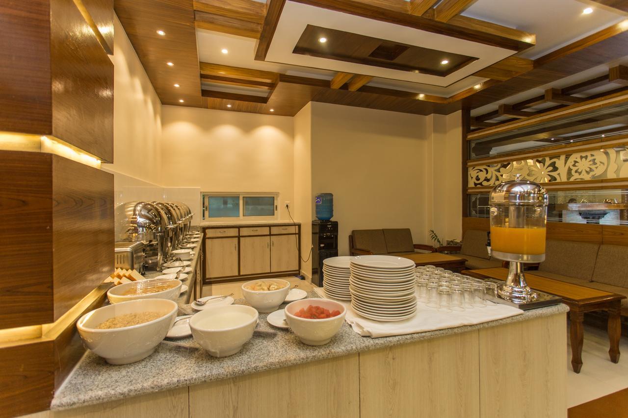 פוקהרה Hotel White Pearl מראה חיצוני תמונה