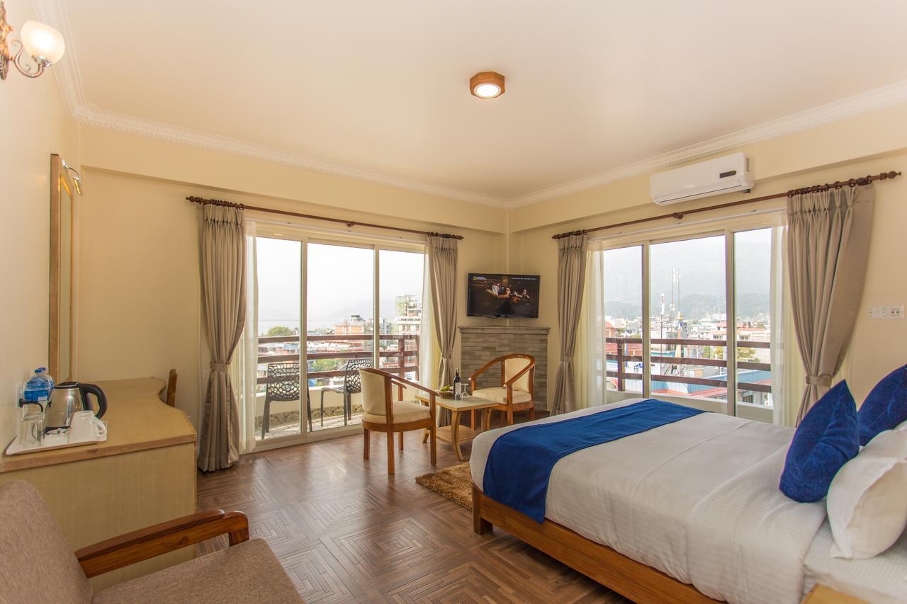 פוקהרה Hotel White Pearl מראה חיצוני תמונה