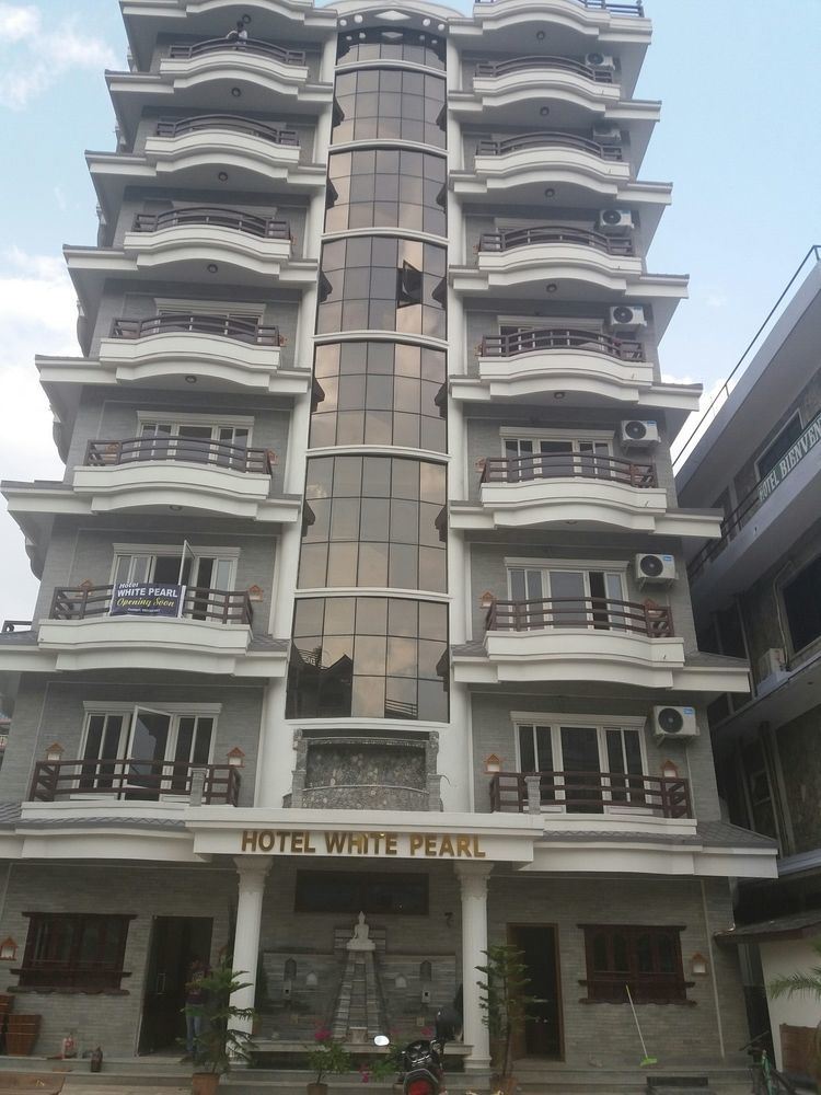 פוקהרה Hotel White Pearl מראה חיצוני תמונה