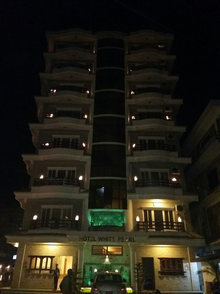 פוקהרה Hotel White Pearl מראה חיצוני תמונה