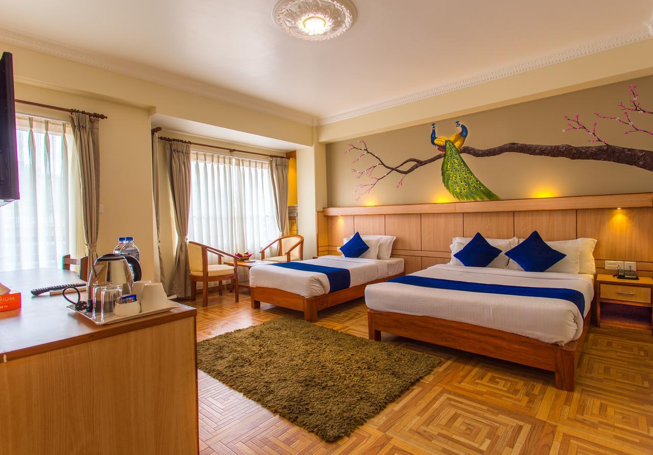 פוקהרה Hotel White Pearl מראה חיצוני תמונה
