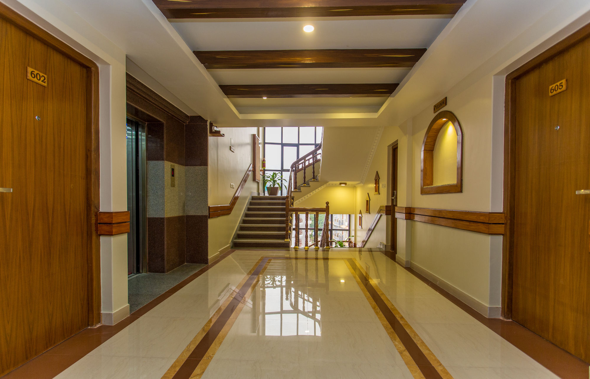 פוקהרה Hotel White Pearl מראה חיצוני תמונה