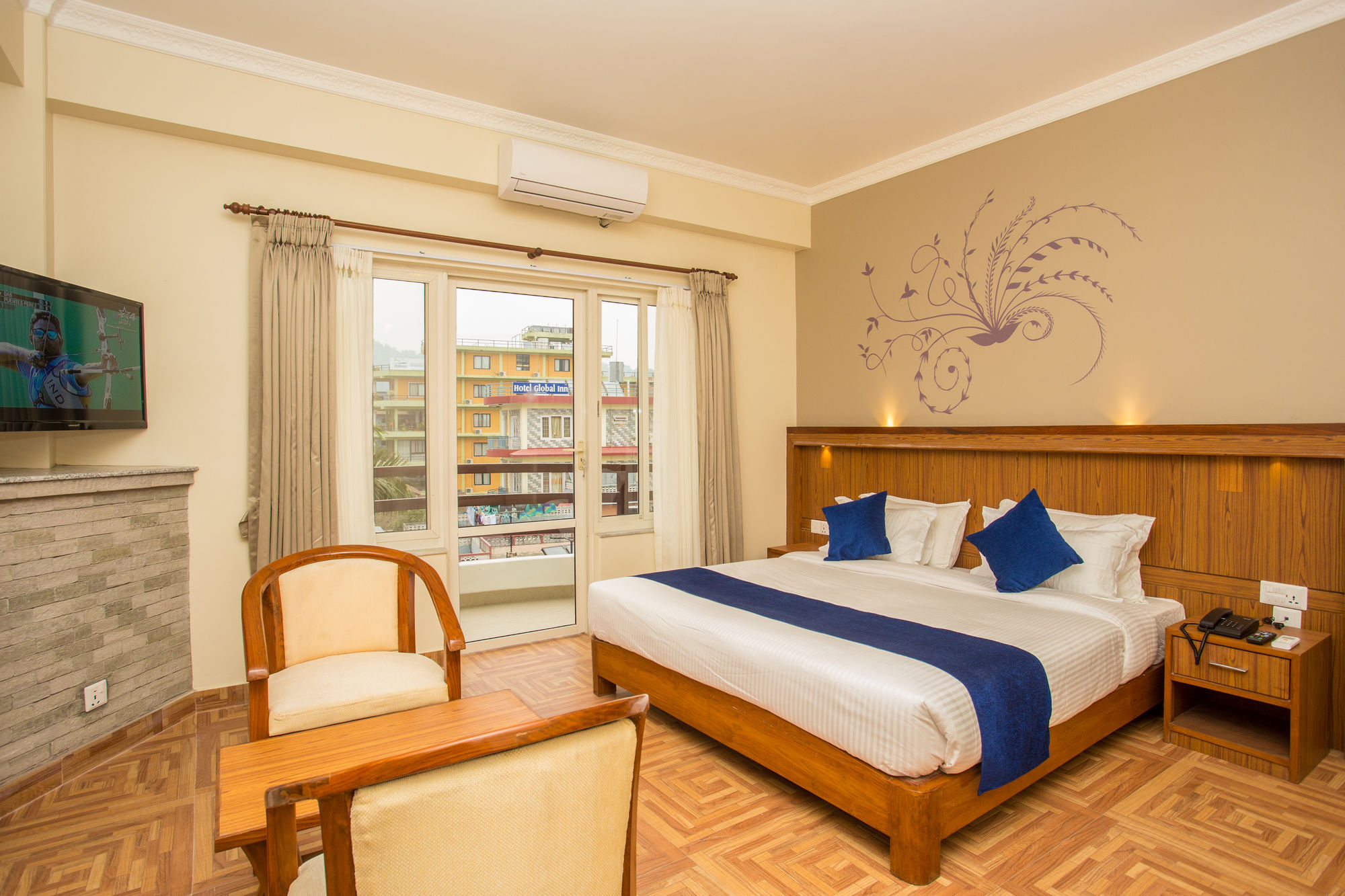 פוקהרה Hotel White Pearl מראה חיצוני תמונה